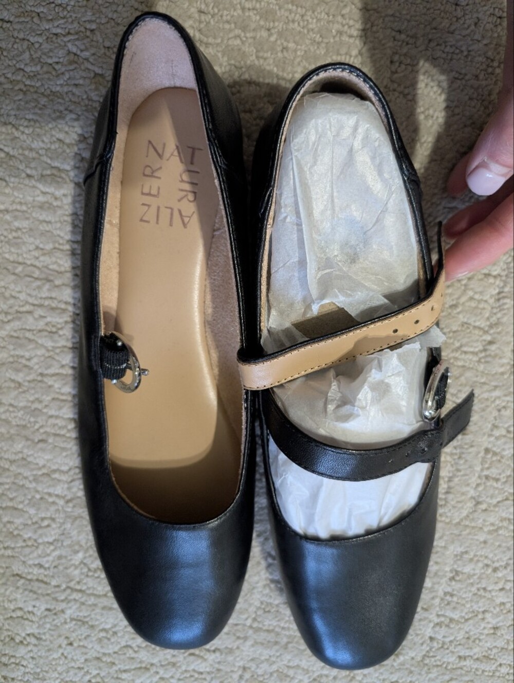 New Naturalizer Black Mary Jane Flats with Buckle Strap medium Fit - Picture 6 of 6
